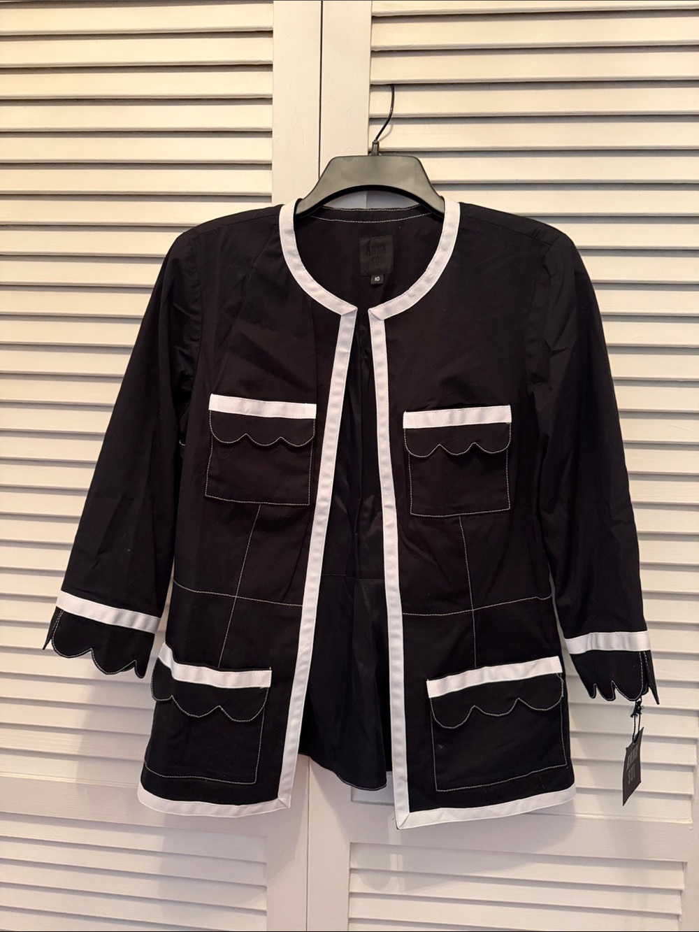 NWT Anna Sui Black Scallop-Trim Open Front Jacket - Women's 10